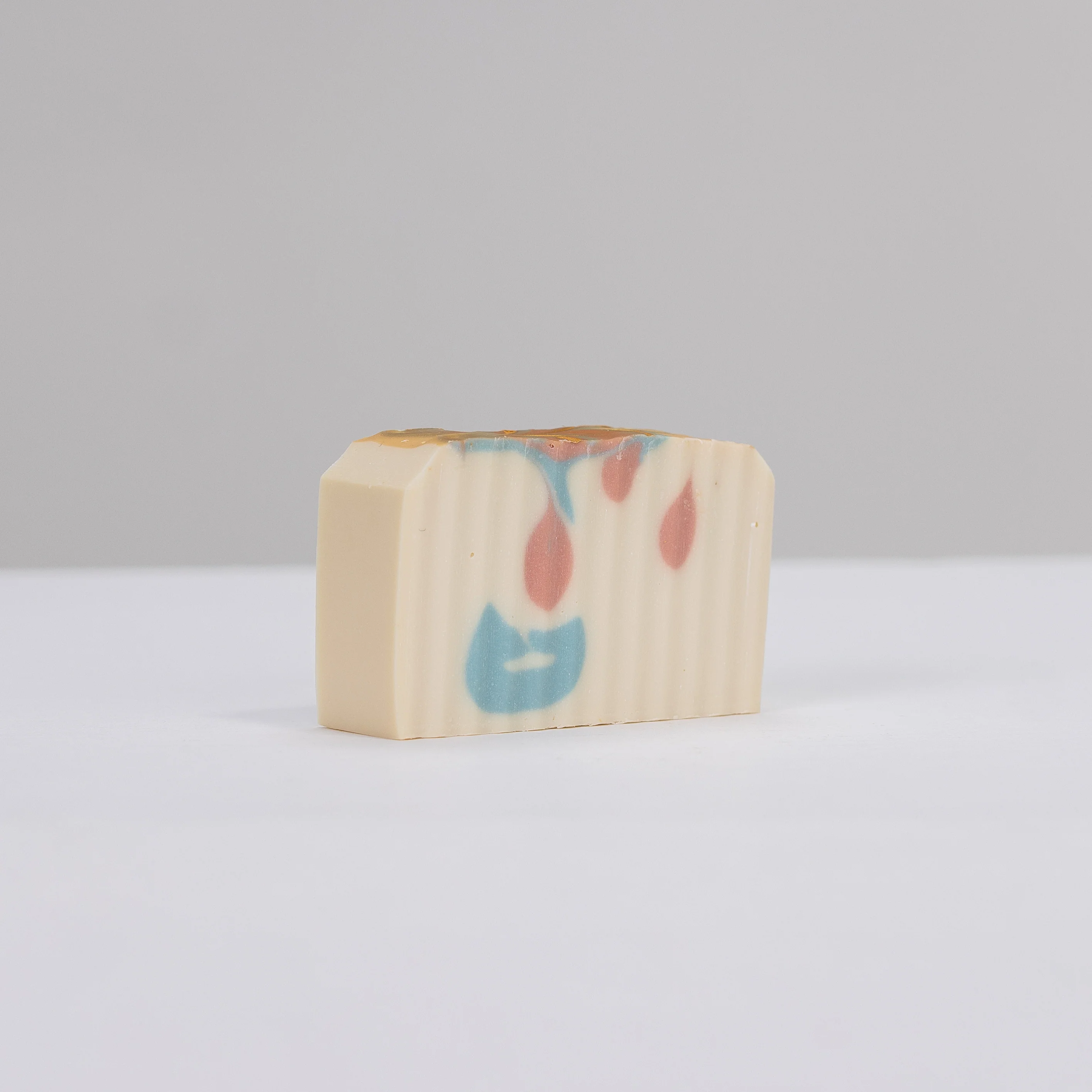 Sunkissed Getaway Shea Butter Soap - Image 5